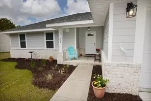 3123 Lynn Dr, Navarre, FL 32566 - Photo 3