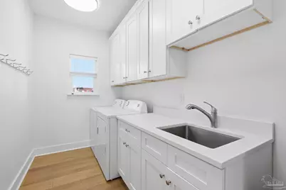 2721 Bay St, Gulf Breeze, FL 32563 - Photo 17