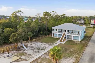 2721 Bay St, Gulf Breeze, FL 32563 - Photo 55