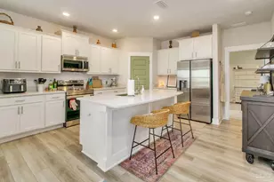 225 Camellia Dr, Cantonment, FL 32533 - Photo 13