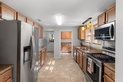 6608 Magnolia St, Milton, FL 32570 - Photo 3