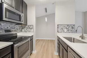 601 E Burgess Rd, Pensacola, FL 32504 - Photo 7
