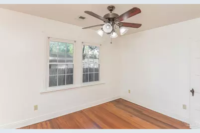 418 Vancouver St, Pensacola, FL 32507 - Photo 9