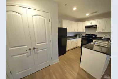 313 N Navy Blvd #1D, Pensacola, FL 32507 - Photo 11