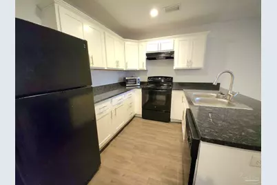 313 N Navy Blvd #1D, Pensacola, FL 32507 - Photo 13