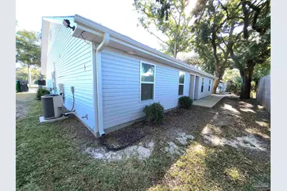 313 N Navy Blvd #1D, Pensacola, FL 32507 - Photo 15