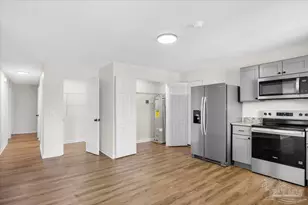 8821 Camshire Cir, Pensacola, FL 32507 - Photo 5