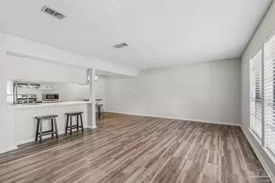 3328 Kingswood Ct #9D, Pensacola, FL 32514 - Photo 5