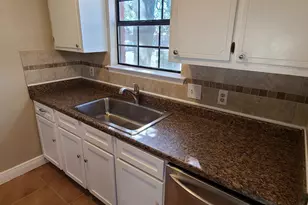 7250 Hilburn Rd, Pensacola, FL 32504 - Photo 3