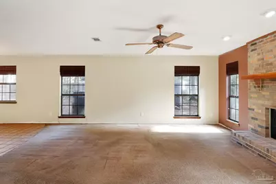 4660 Shannon Pl, Pensacola, FL 32504 - Photo 3