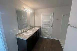 10541 Queens Gate Cir, Pensacola, FL 32506 - Photo 3