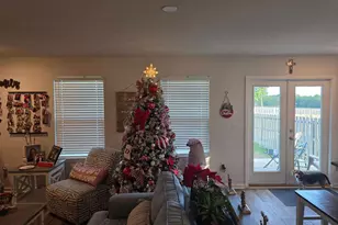 5649 Guinevere Ln, Milton, FL 32583 - Photo 9