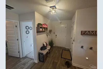 5649 Guinevere Ln, Milton, FL 32583 - Photo 7