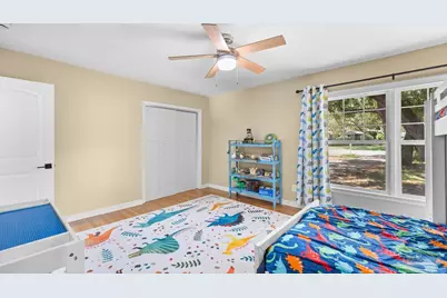 420 Fairpoint Dr, Gulf Breeze, FL 32561 - Photo 37