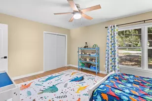 420 Fairpoint Dr, Gulf Breeze, FL 32561 - Photo 37