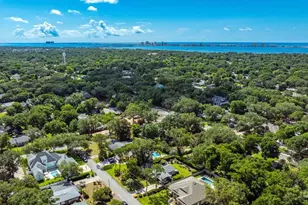 420 Fairpoint Dr, Gulf Breeze, FL 32561 - Photo 55