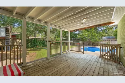 420 Fairpoint Dr, Gulf Breeze, FL 32561 - Photo 45