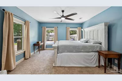 420 Fairpoint Dr, Gulf Breeze, FL 32561 - Photo 21