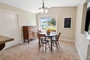 420 Fairpoint Dr, Gulf Breeze, FL 32561 - Photo 15