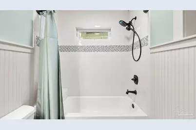 420 Fairpoint Dr, Gulf Breeze, FL 32561 - Photo 33