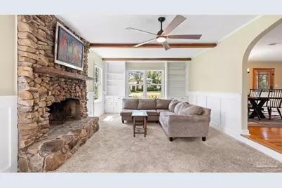 420 Fairpoint Dr, Gulf Breeze, FL 32561 - Photo 11