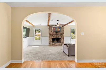 420 Fairpoint Dr, Gulf Breeze, FL 32561 - Photo 11