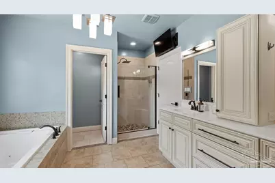 420 Fairpoint Dr, Gulf Breeze, FL 32561 - Photo 23