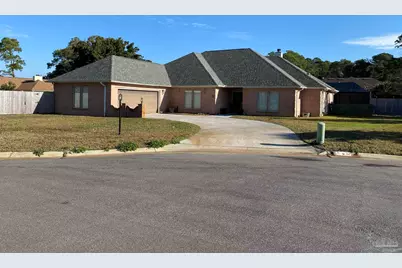 2 Zuni Cir, Pensacola, FL 32507 - Photo 1
