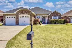 4986 Vizcaya Dr, Pensacola, FL 32507 - Photo 3