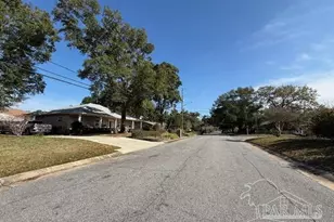 1421 Pickens Ave, Pensacola, FL 32503 - Photo 39