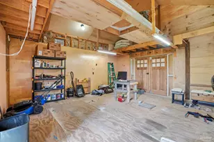 402 Front St, Century, FL 32535 - Photo 31