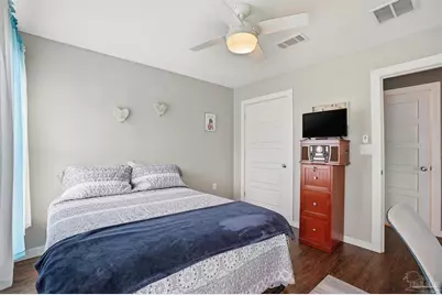 402 Front St, Century, FL 32535 - Photo 19