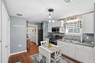 402 Front St, Century, FL 32535 - Photo 9