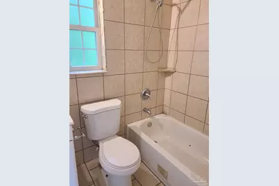 204 Holmes Dr #A, Pensacola, FL 32507 - Photo 7