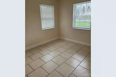 204 Holmes Dr #A, Pensacola, FL 32507 - Photo 5