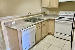 2470 Trailwood Dr, Cantonment, FL 32533 - Photo 5