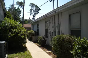 3262 Maplewood Dr, Gulf Breeze, FL 32563 - Photo 3