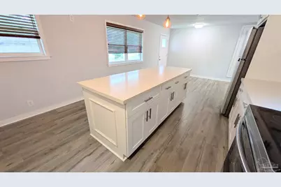 5912 Sarah Dr, Pensacola, FL 32503 - Photo 7