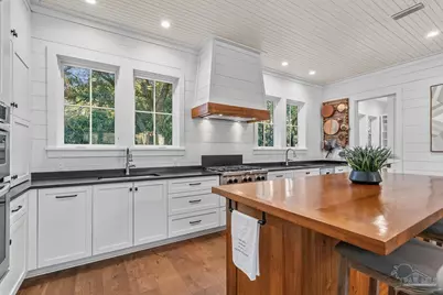 2369 W Bayshore Rd, Gulf Breeze, FL 32563 - Photo 41