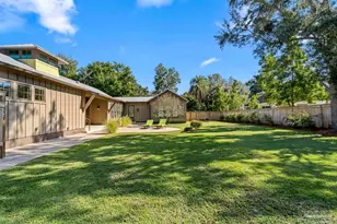 2369 W Bayshore Rd, Gulf Breeze, FL 32563 - Photo 27