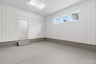 2369 W Bayshore Rd, Gulf Breeze, FL 32563 - Photo 69