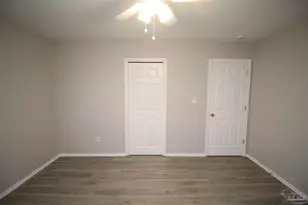 6810 Tiki Ln, Pensacola, FL 32503 - Photo 9