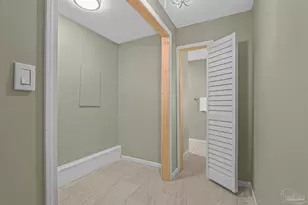 200 S Crow Rd, Pensacola, FL 32506 - Photo 17