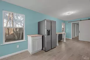 200 S Crow Rd, Pensacola, FL 32506 - Photo 9