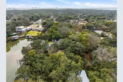 2 Highpoint Dr, Gulf Breeze, FL 32561 - Photo 5