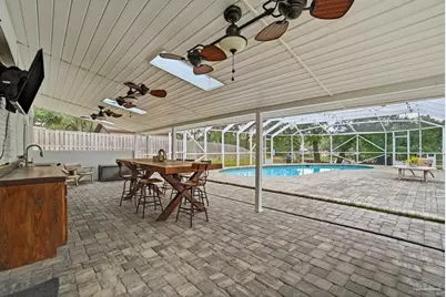 2 Highpoint Dr, Gulf Breeze, FL 32561 - Photo 5