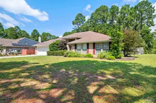 7604 Brewster St, Navarre, FL 32566 - Photo 5