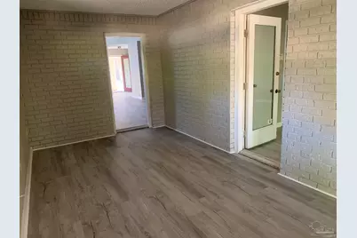 3130 Station Ct, Pensacola, FL 32504 - Photo 9