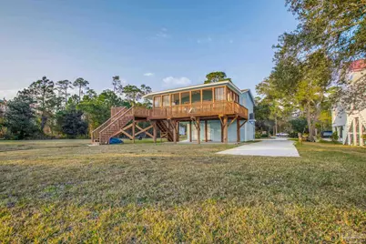 5481 Soundside Dr, Gulf Breeze, FL 32563 - Photo 9