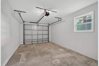 6356 Banyan Dr, Milton, FL 32570 - Photo 17